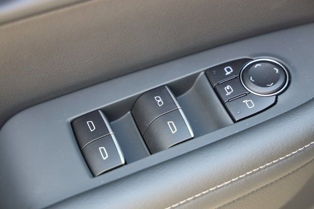 New 2026 Buick Enclave Avenir w/ Super Cruise Package FWD image 23