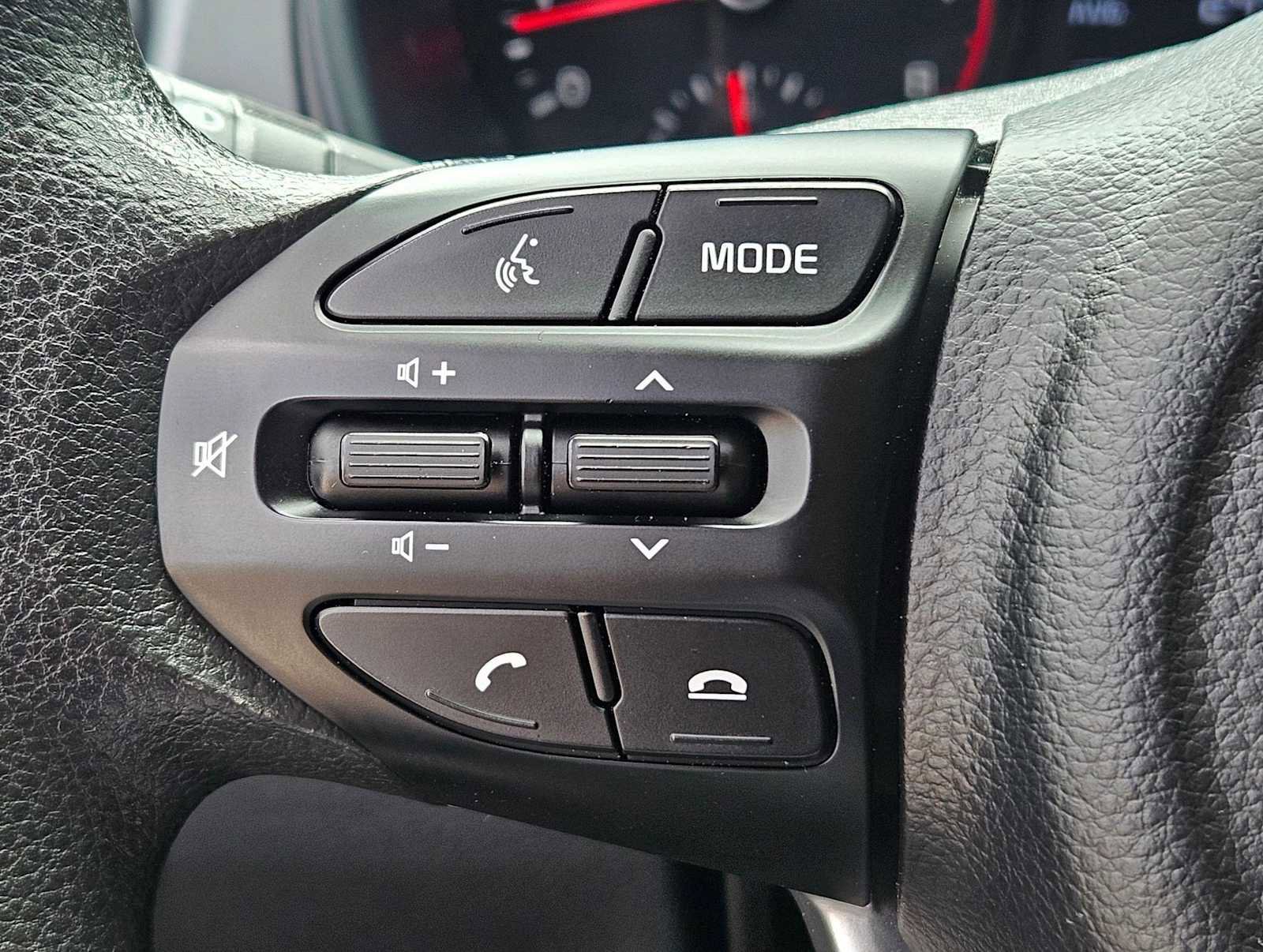 Used 2023 Kia Rio LX image 20