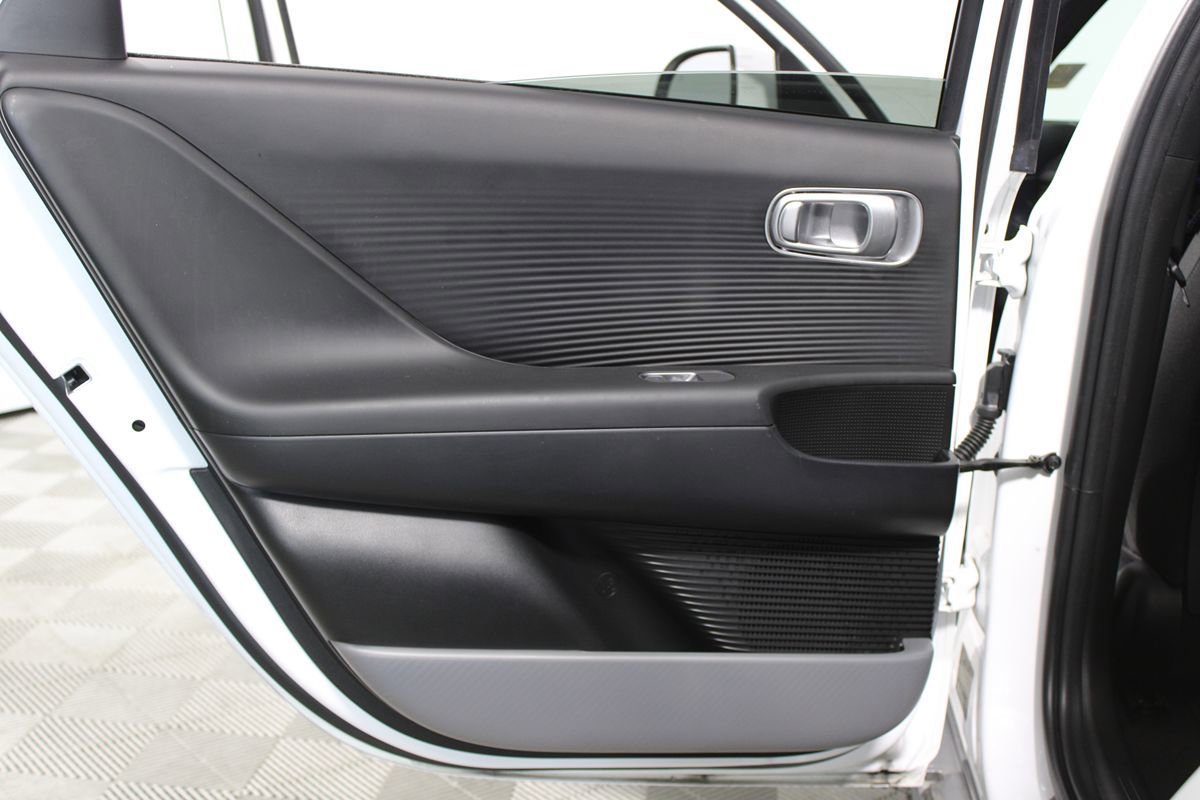 Used 2024 Hyundai Ioniq 6 SE image 23