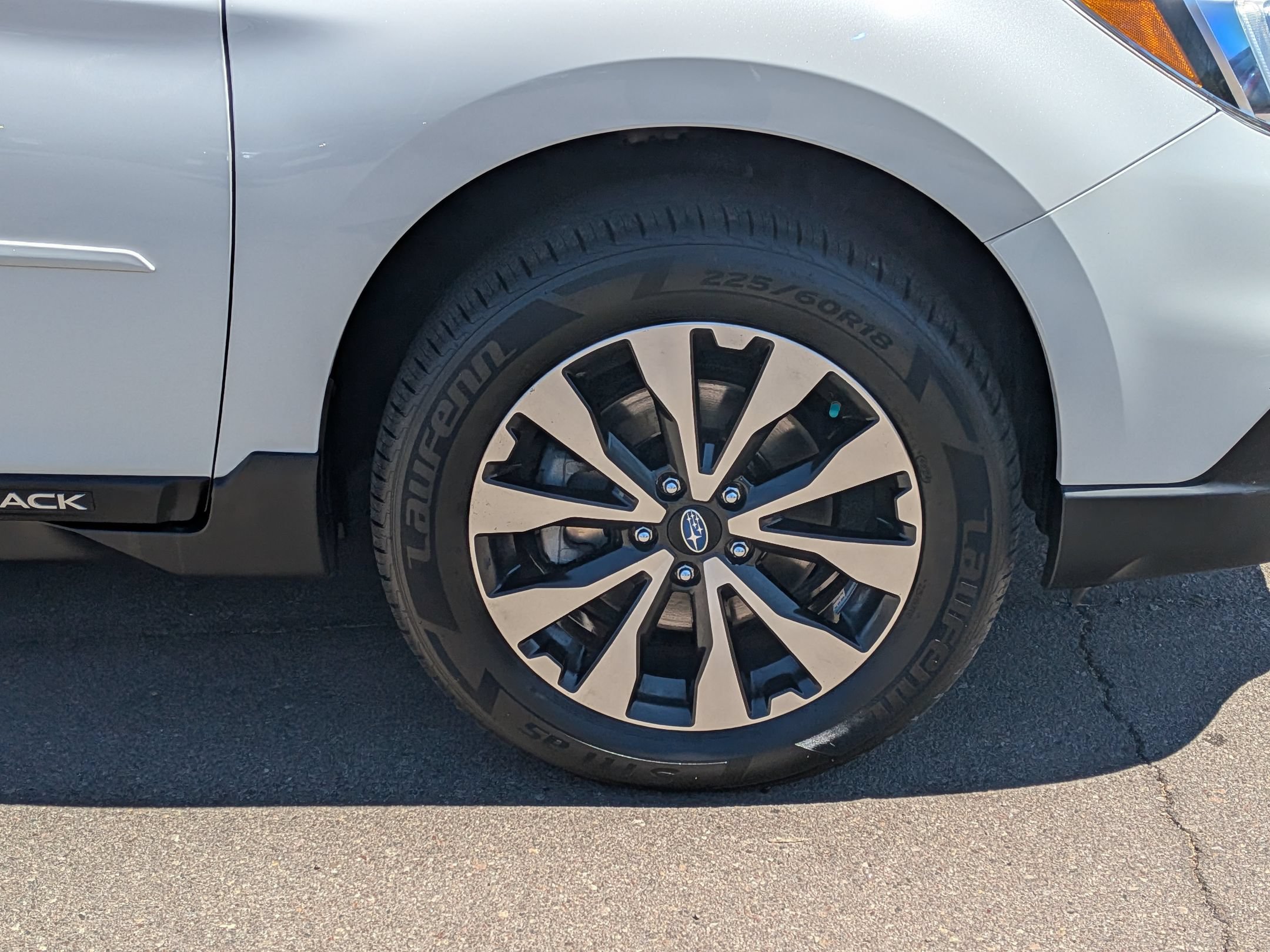 Used 2017 Subaru Outback 2.5i Limited AWD/4WD image 7