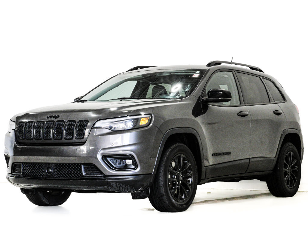 Used 2023 Jeep Cherokee Altitude Lux AWD/4WD image 3