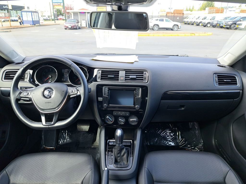 Used 2016 Volkswagen Jetta SEL image 18