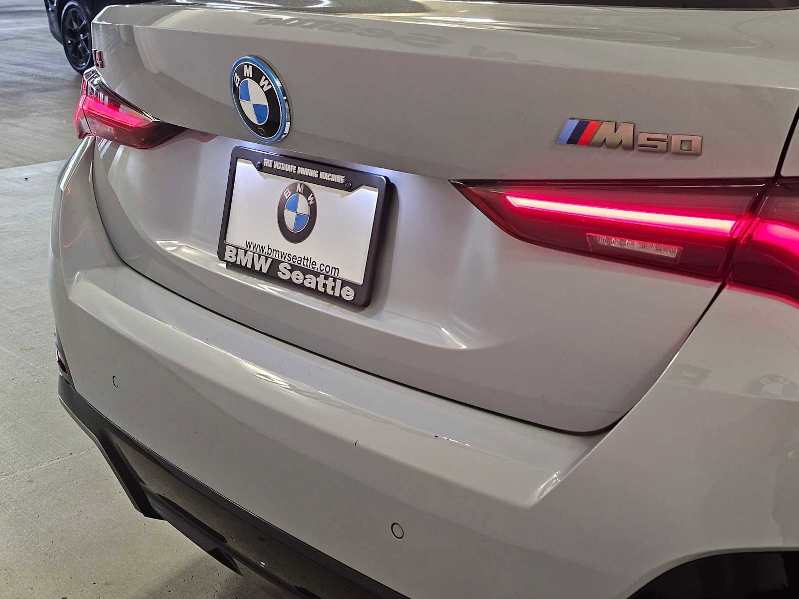 Used 2023 BMW i4 M50 w/ Premium Package image 7