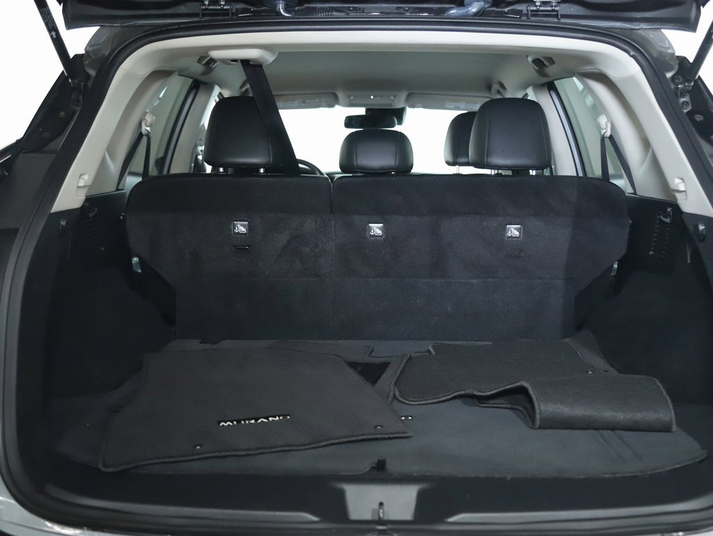 Used 2023 Nissan Murano SV image 30