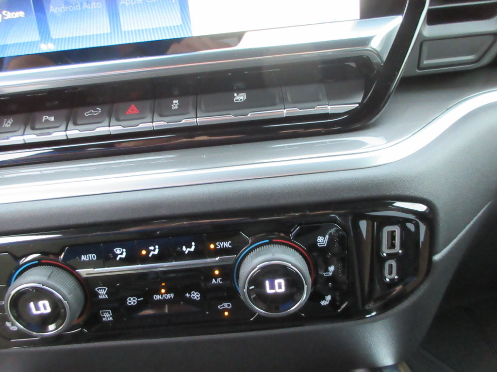 New 2026 Chevrolet Silverado 3500 High Country w/ High Country Premium Package AWD/4WD image 36