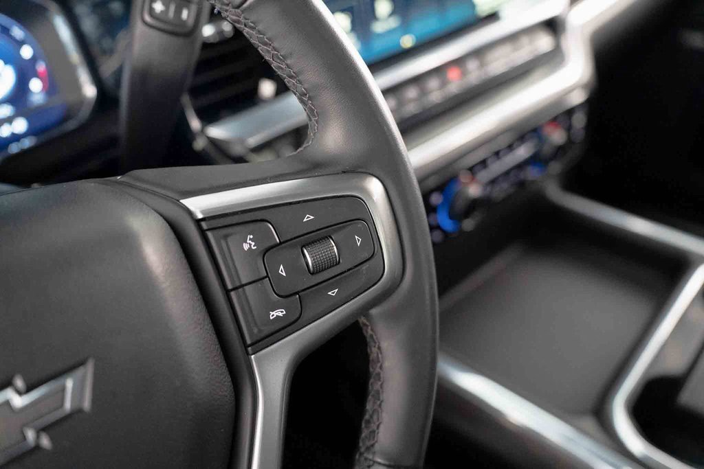 Used 2024 Chevrolet Silverado 2500 LTZ w/ LTZ Plus Package image 30