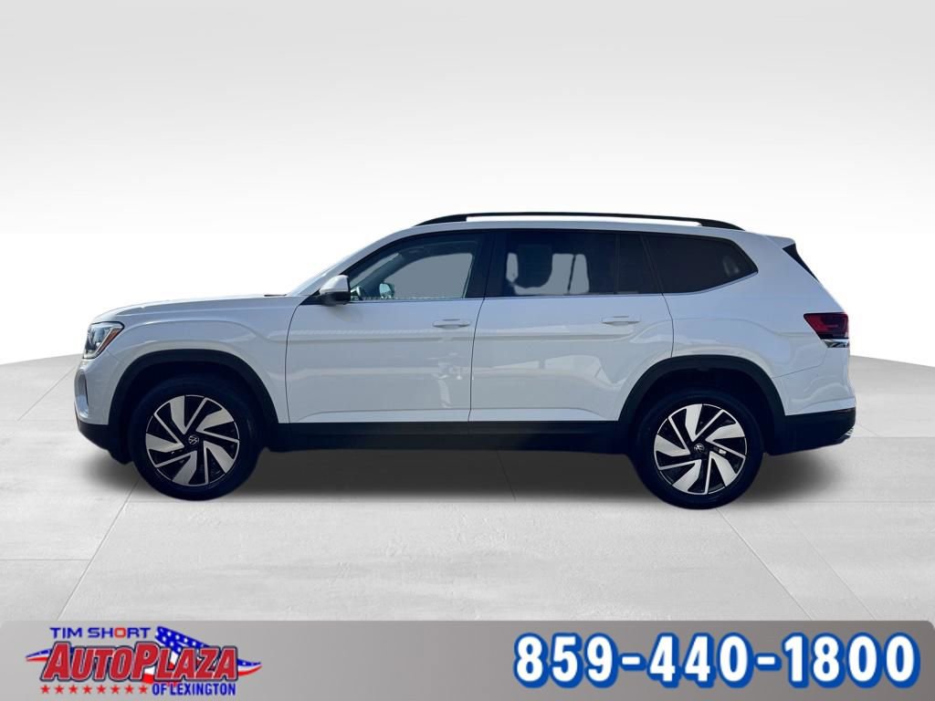 Used 2025 Volkswagen Atlas SE AWD/4WD image 12