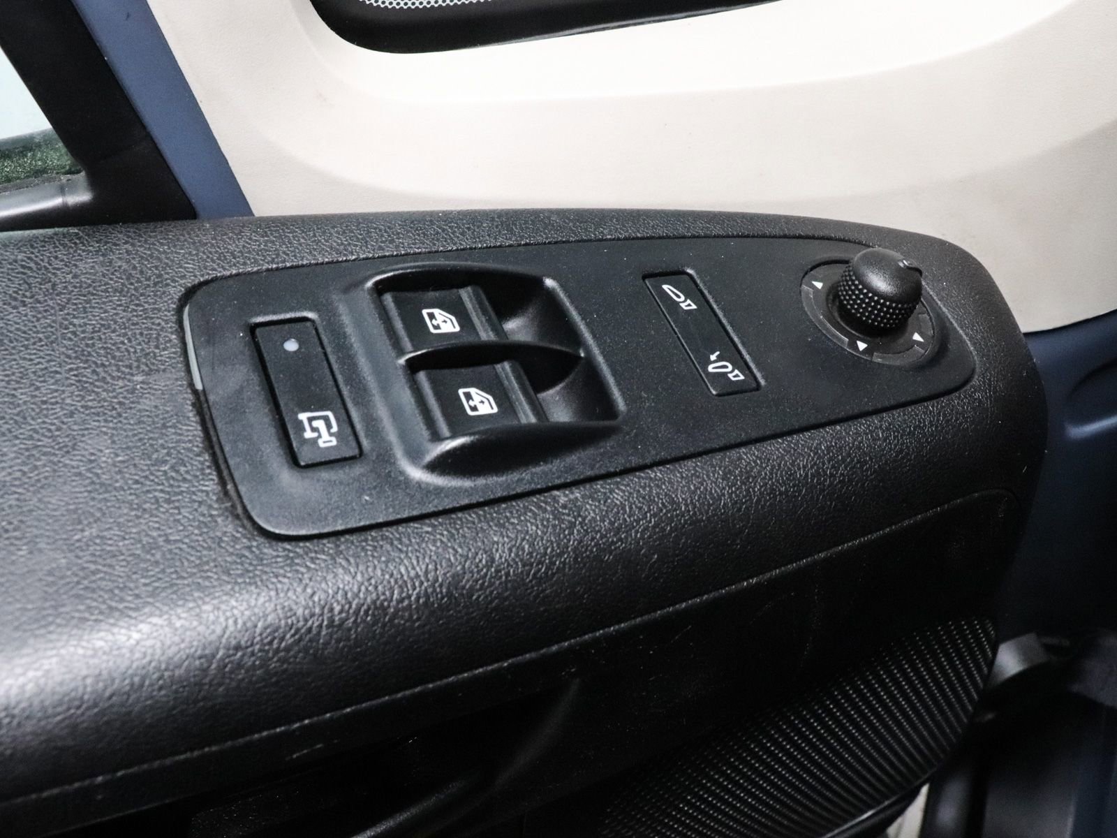 Used 2021 RAM ProMaster 3500 image 22