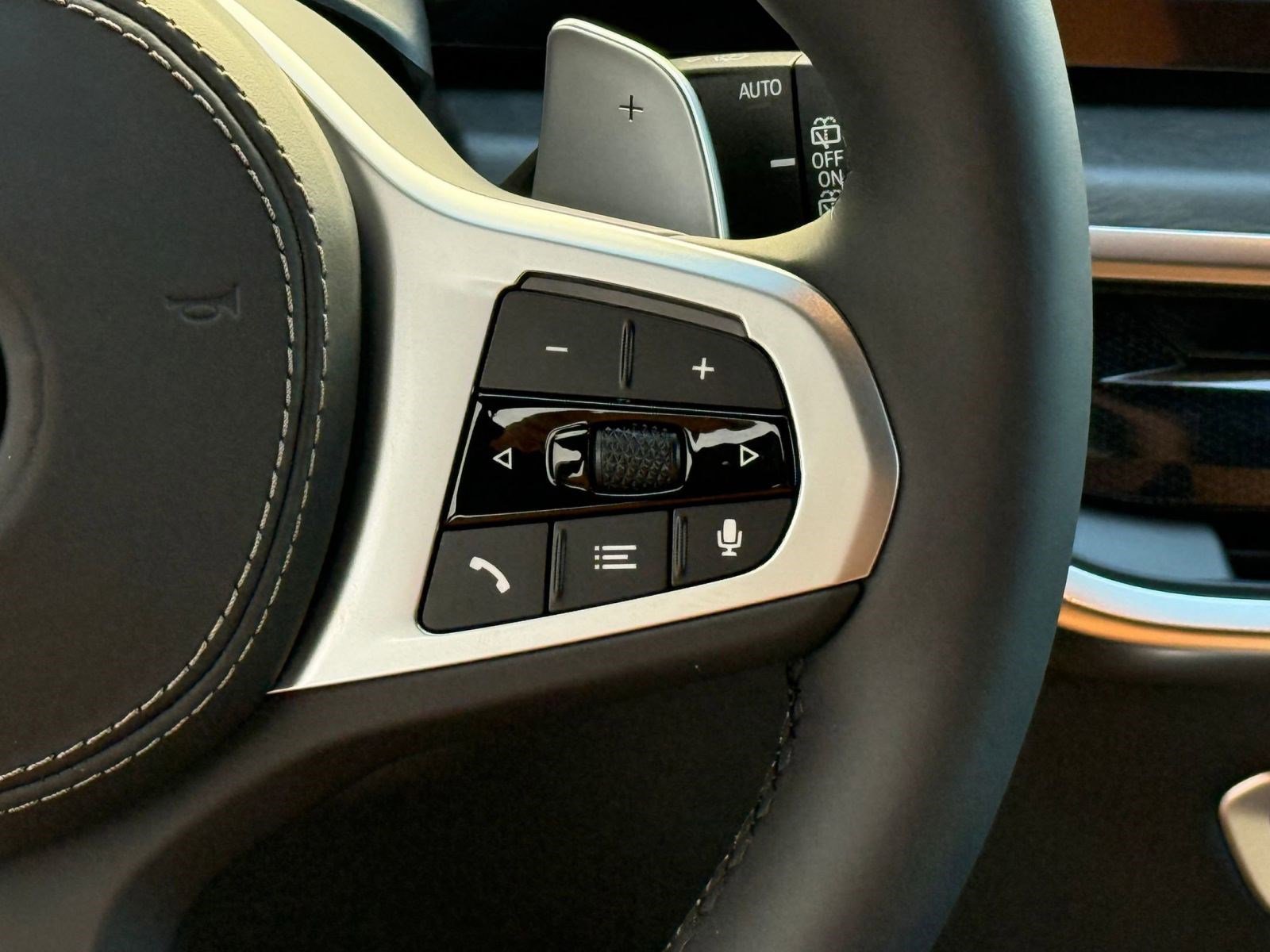 New 2026 BMW X7 xDrive40i w/ M Sport Package image 27