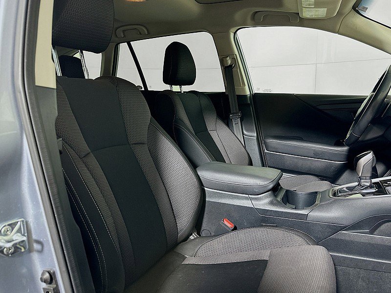 Used 2022 Subaru Outback Premium image 27