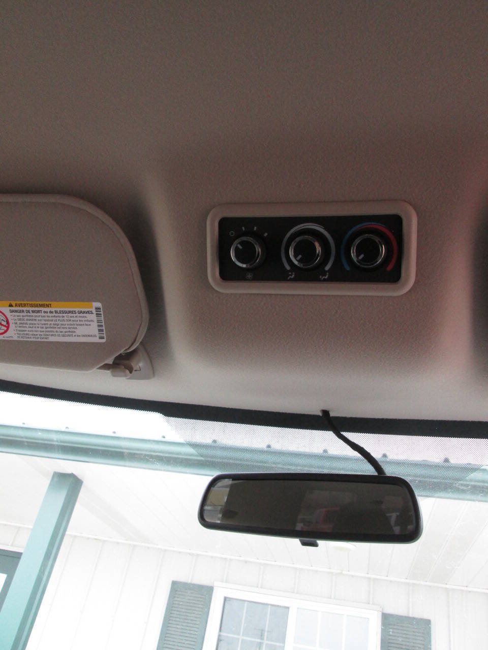 Used 2018 Chevrolet Express 3500 LT w/ LT Preferred Equipment Group RWD image 15