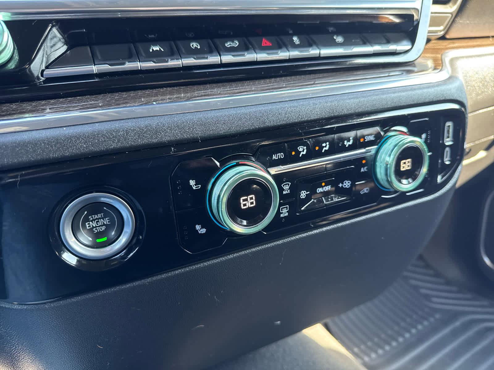 Used 2023 Chevrolet Silverado 1500 LT image 22