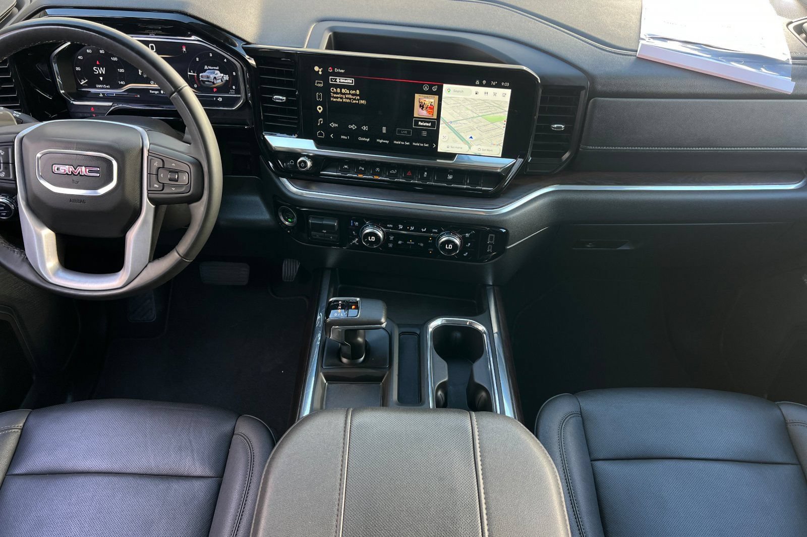 Used 2025 GMC Sierra 1500 SLT w/ SLT Premium Plus Package AWD/4WD image 17