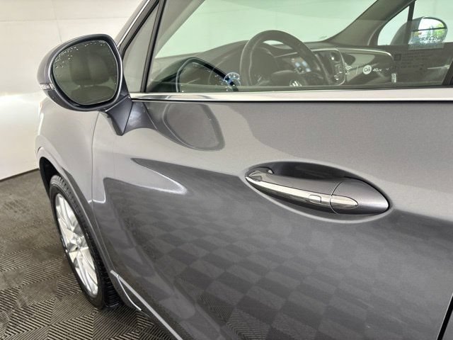 Used 2019 Buick Envision Premium AWD/4WD image 33