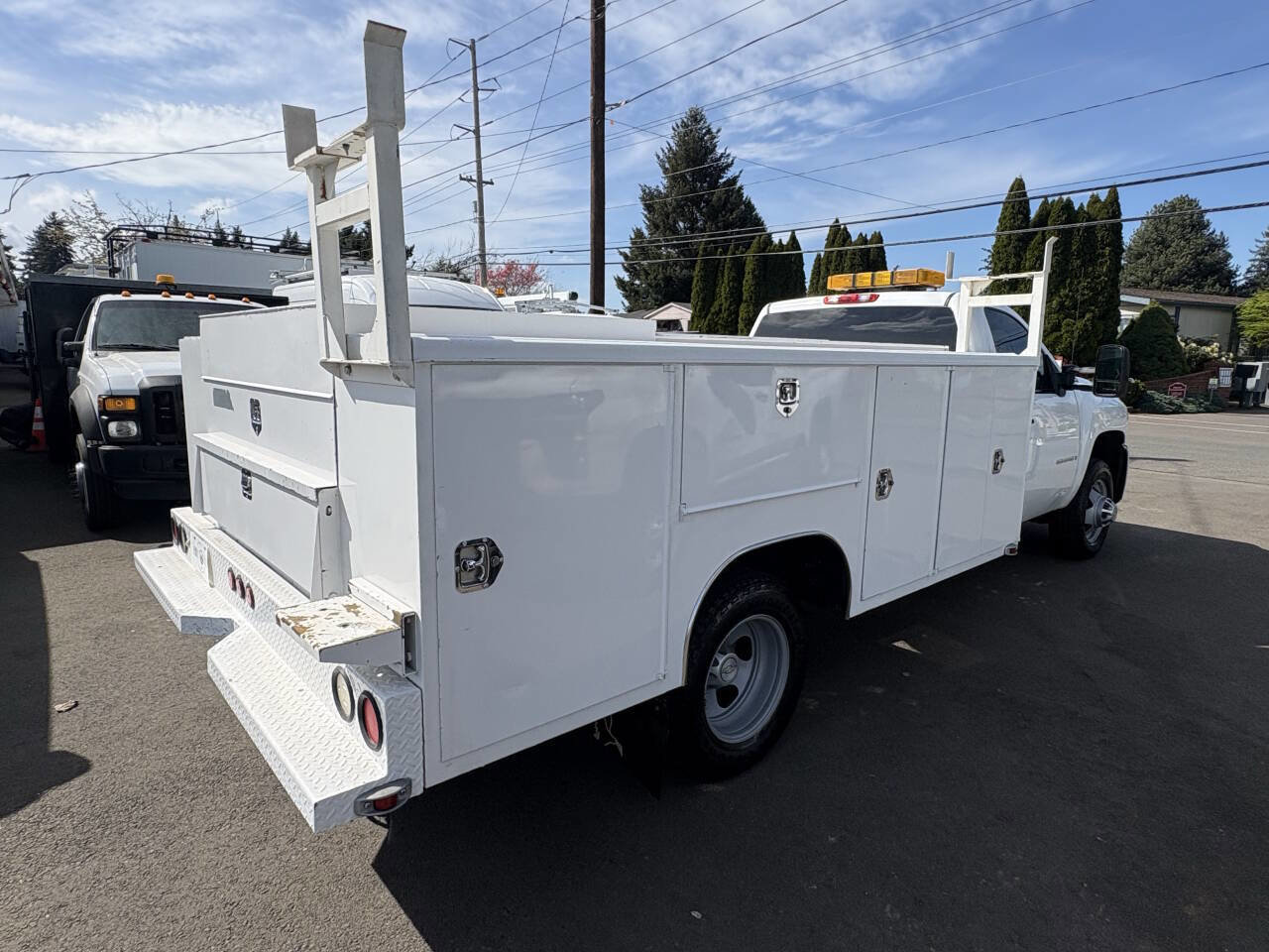 Used 2009 Chevrolet Silverado 3500 W/T image 13