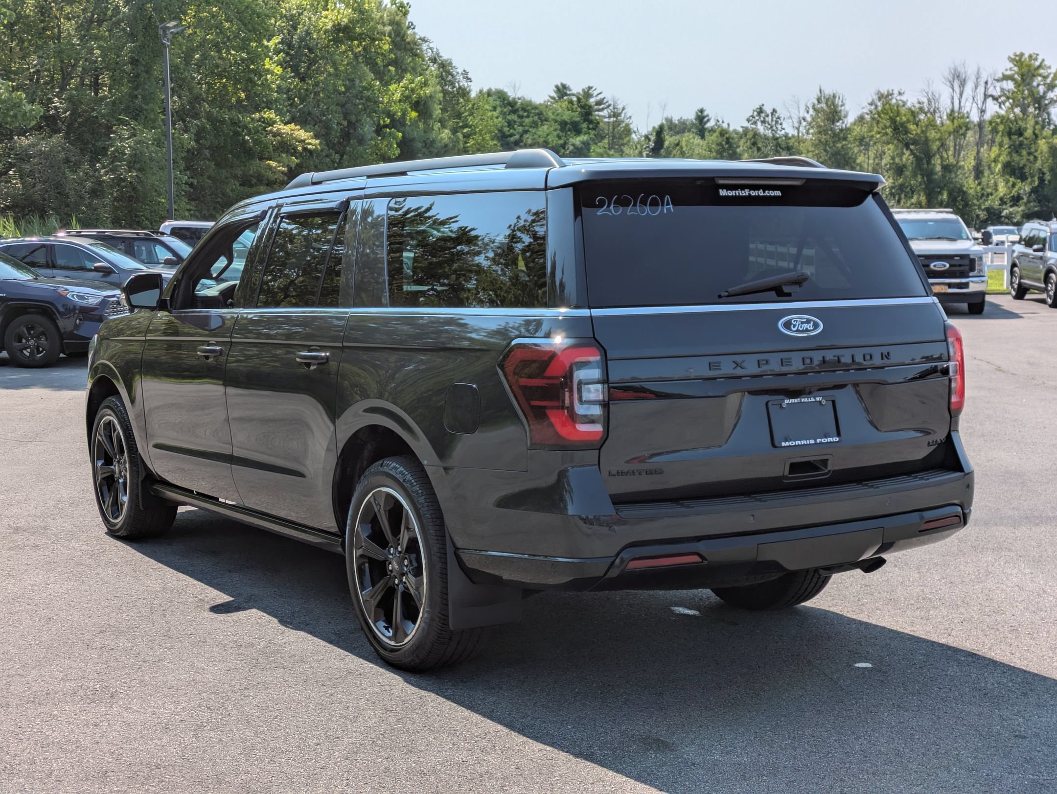 Certified 2022 Ford Expedition Max Limited w/ Equipment Group 303A AWD/4WD image 4