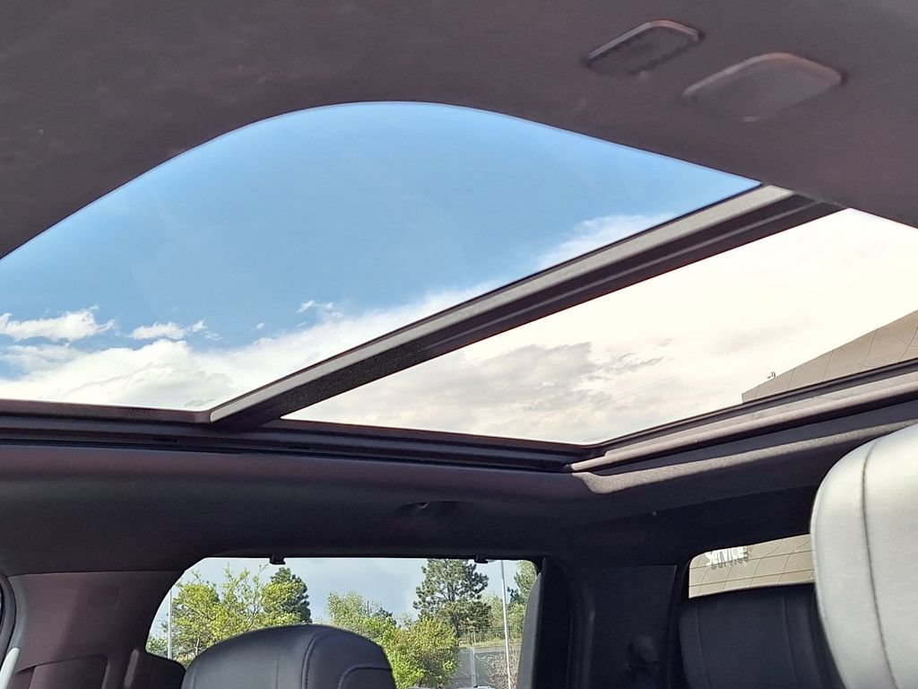 Used 2022 Toyota Tundra Platinum AWD/4WD image 33