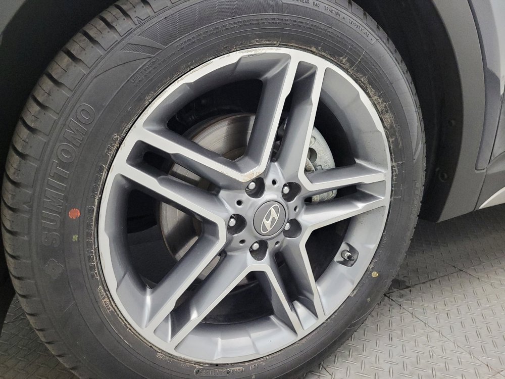 Used 2017 Hyundai Santa Fe Limited image 31