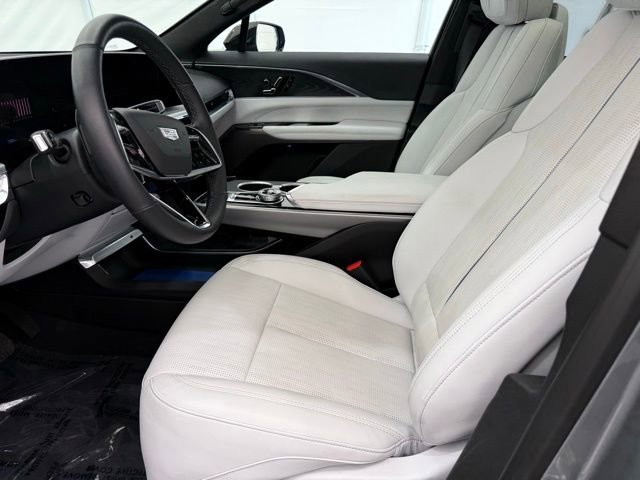 Used 2024 Cadillac Lyriq Sport AWD/4WD image 12