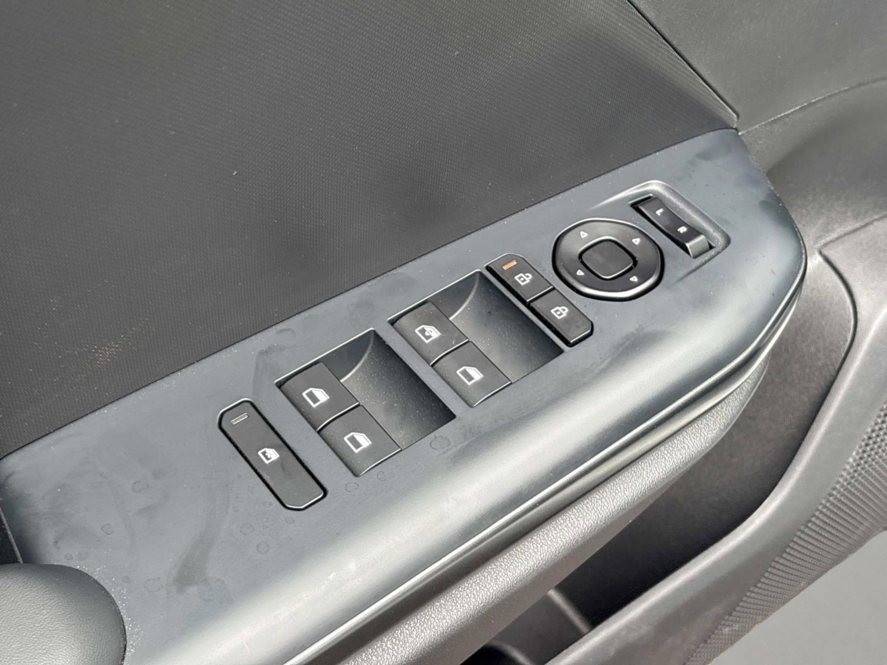 New 2026 Kia K4 LX image 19