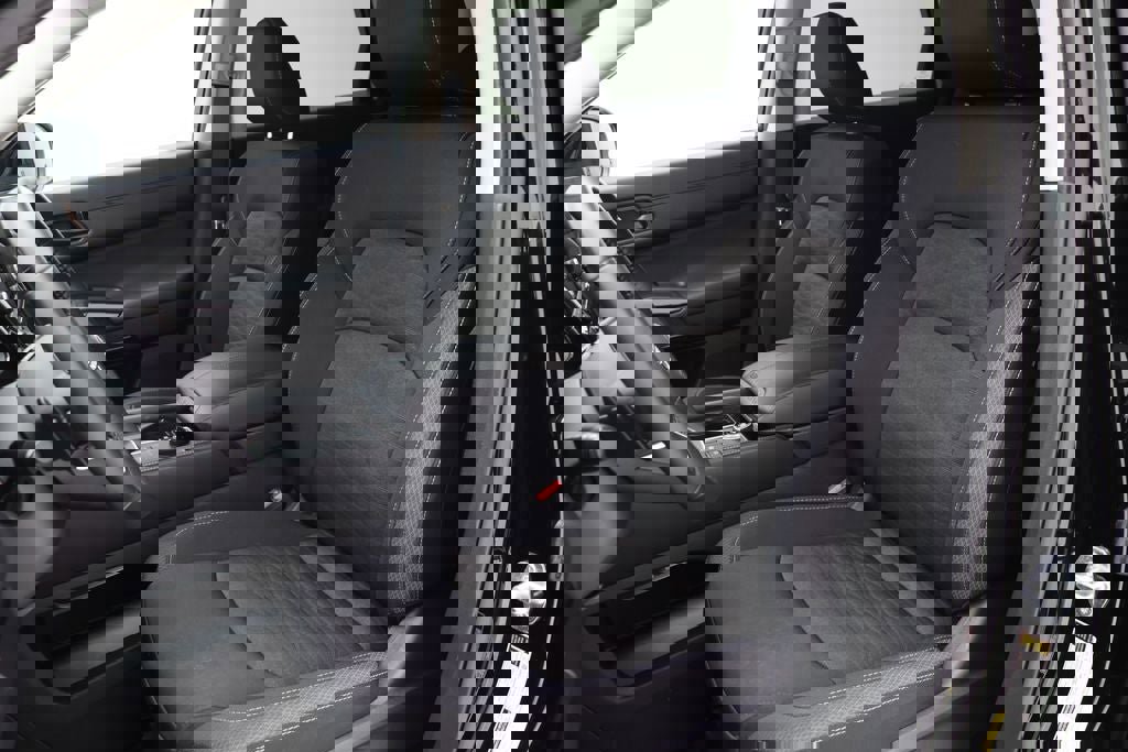 Used 2024 Nissan Pathfinder SV image 15