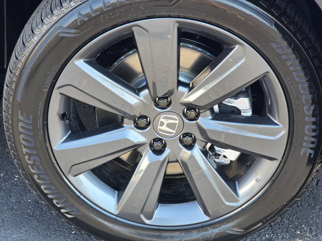 New 2026 Honda Pilot Sport image 10