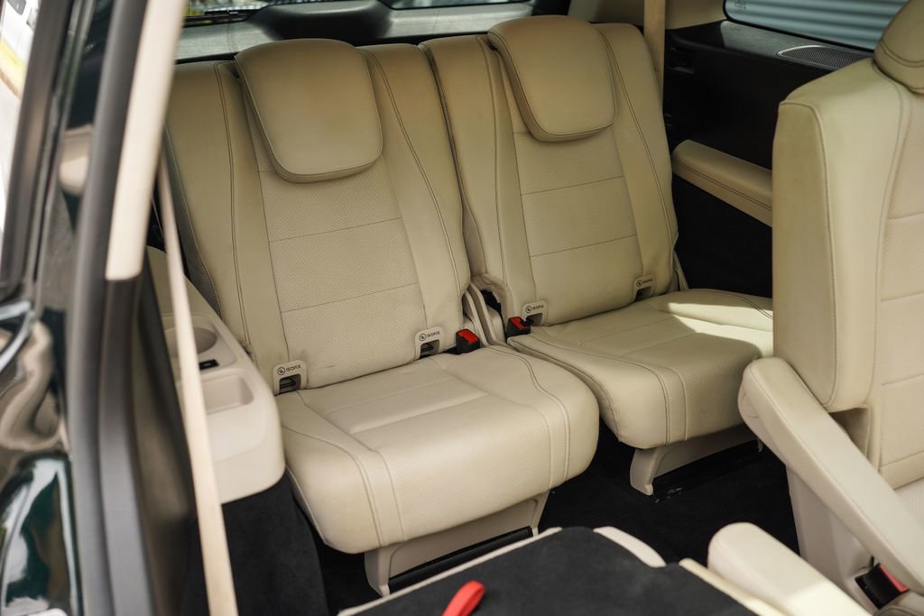 Used 2023 Mercedes-Benz GLS 450 4MATIC image 23
