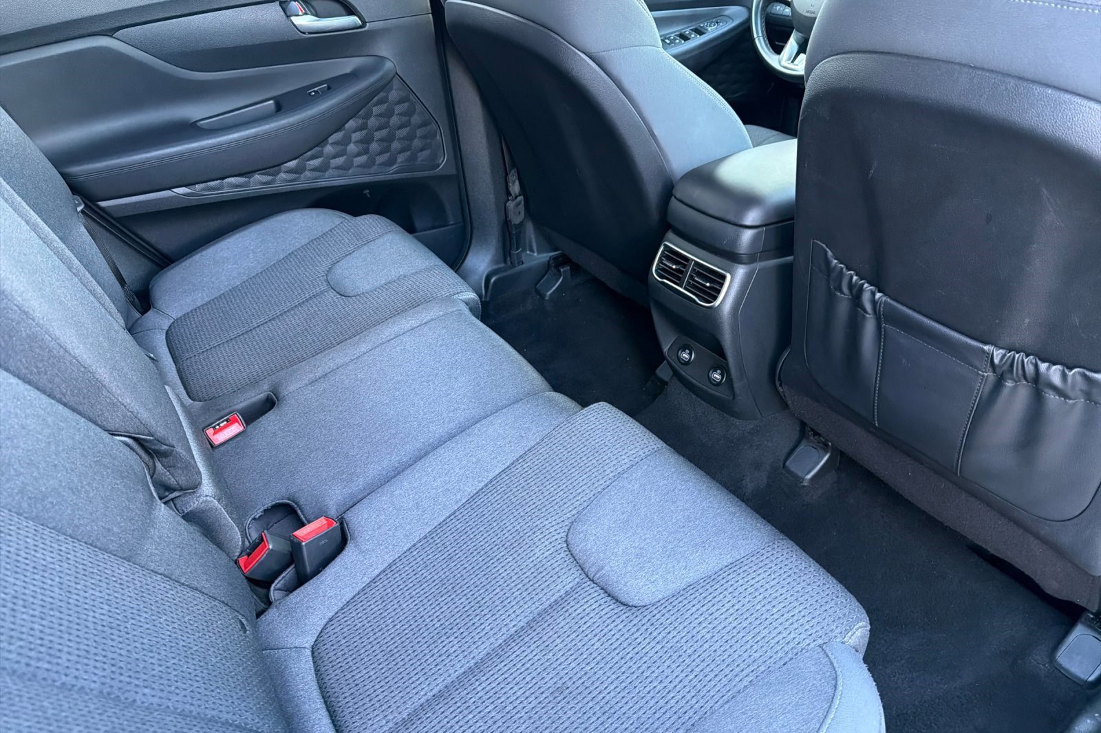 Used 2023 Hyundai Santa Fe SEL image 31