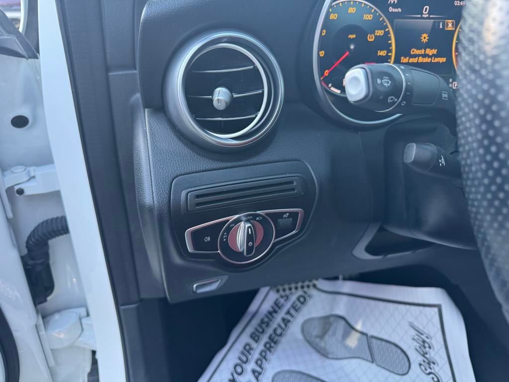 Used 2021 Mercedes-Benz GLC 300 4MATIC Coupe image 14