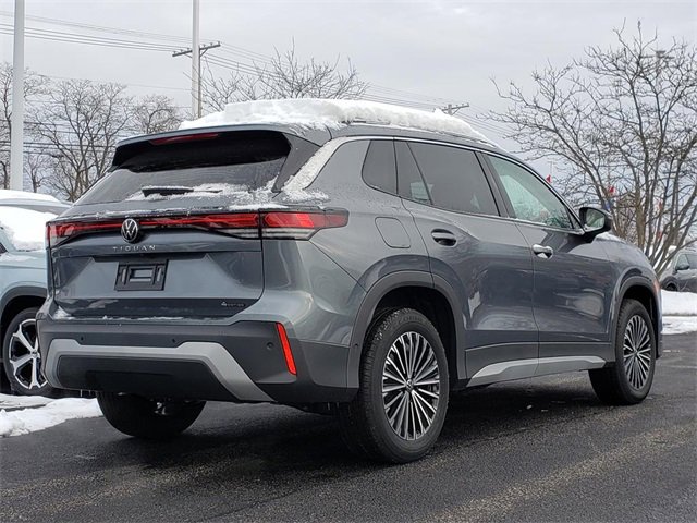 New 2025 Volkswagen Tiguan S image 3