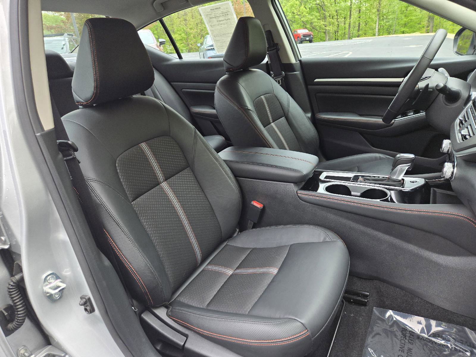 Used 2025 Nissan Altima 2.5 SR FWD image 23
