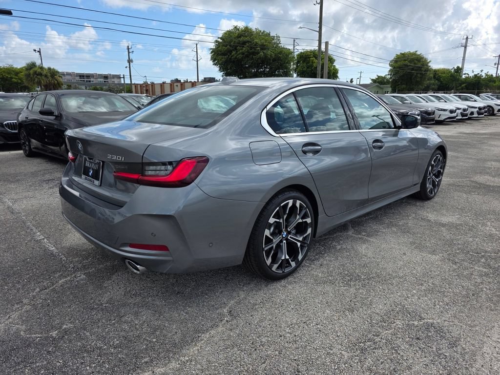 New 2026 BMW 330i Sedan w/ Premium Package RWD image 4