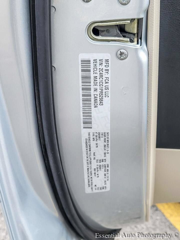Used 2023 Chrysler Voyager LX FWD image 34