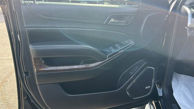 Used 2017 Chevrolet Suburban LT image 18