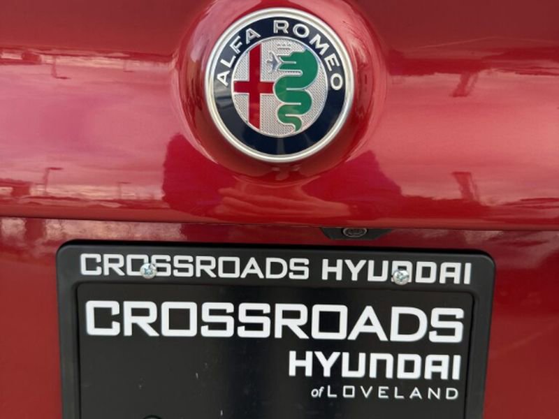 Used 2017 Alfa Romeo Giulia Ti w/ TI 19" Sport Package image 27