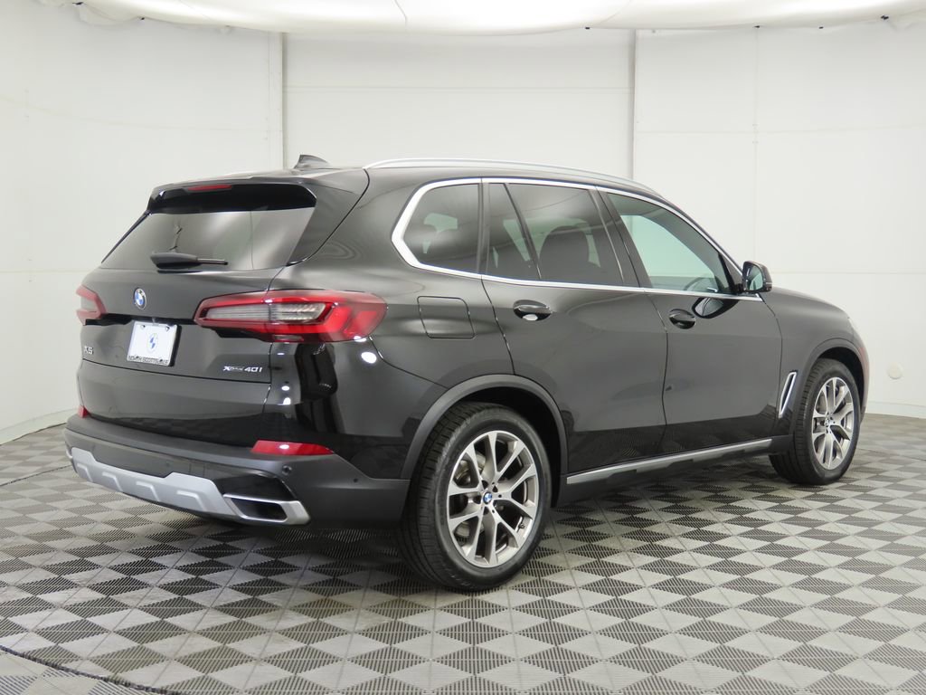 Used 2022 BMW X5 xDrive40i w/ Parking Assistance Package image 5