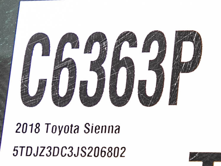 Used 2018 Toyota Sienna LE AWD/4WD image 30