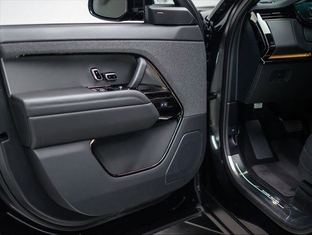 Used 2025 Land Rover Range Rover Sport SE image 24