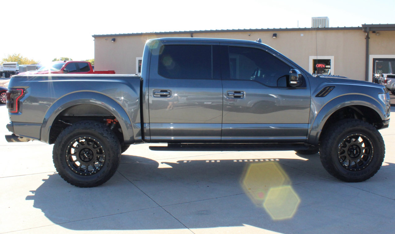 Used 2019 Ford F150 Raptor w/ Equipment Group 802A Luxury image 16