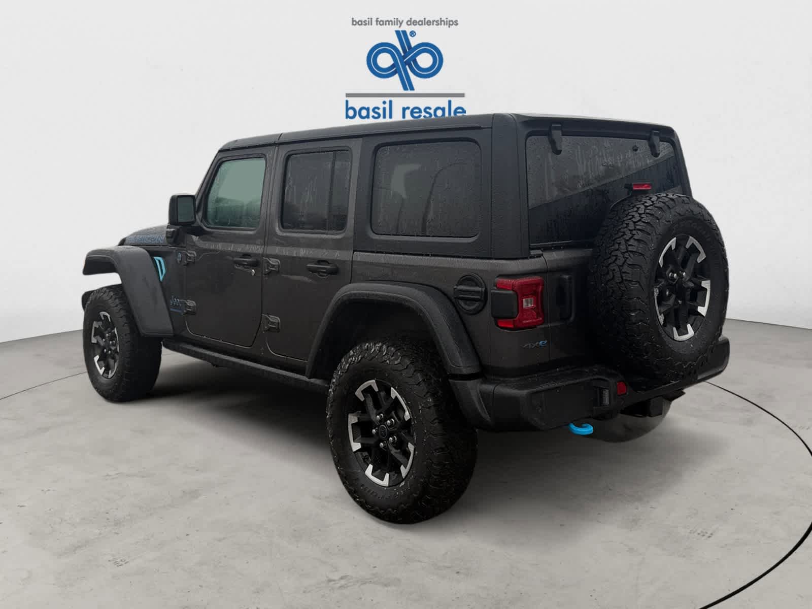 Used 2024 Jeep Wrangler Unlimited Rubicon 4xe w/ Safety Group image 4