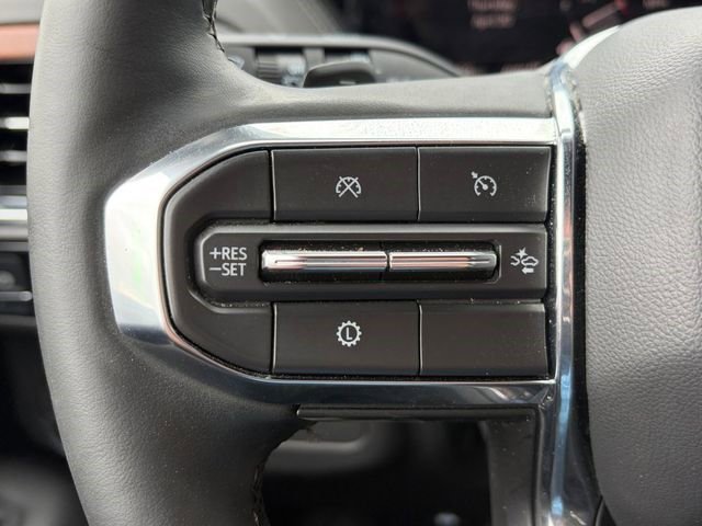 Certified 2025 GMC Yukon XL Denali AWD/4WD image 6