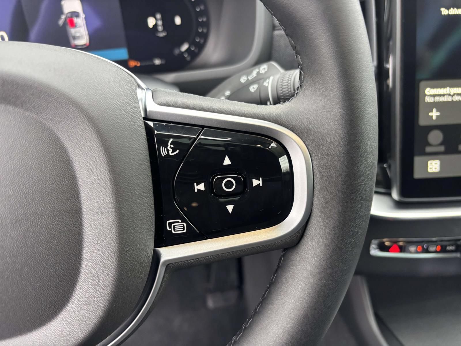 New 2026 Volvo XC90 B6 Ultra w/ Protection Package AWD/4WD image 19