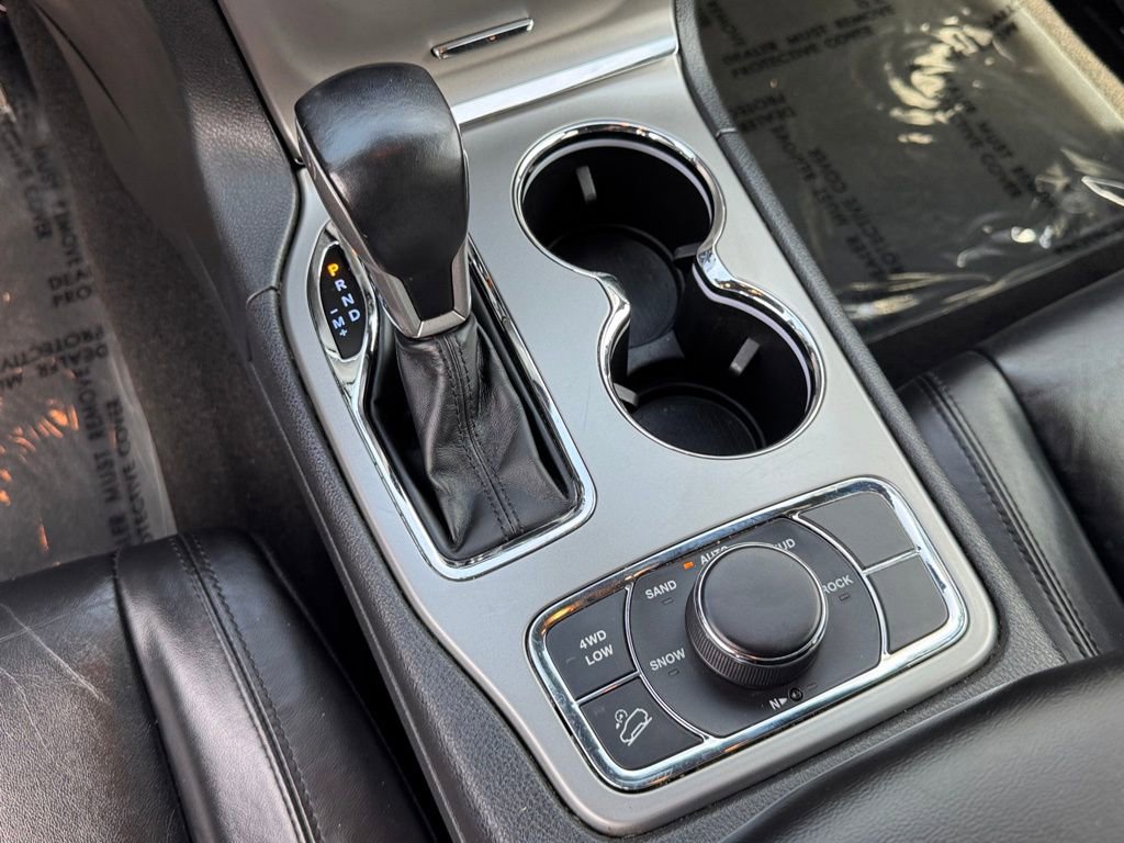 Used 2021 Jeep Grand Cherokee Limited image 25