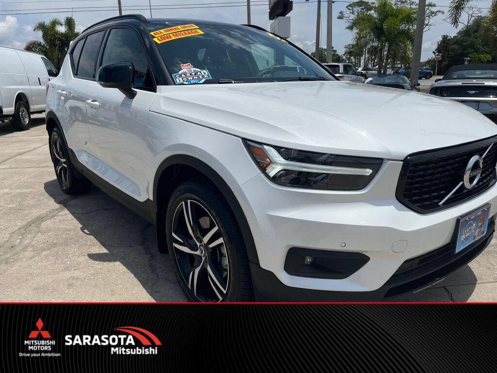 Used 2021 Volvo XC40 T5 R-Design w/ Climate Package