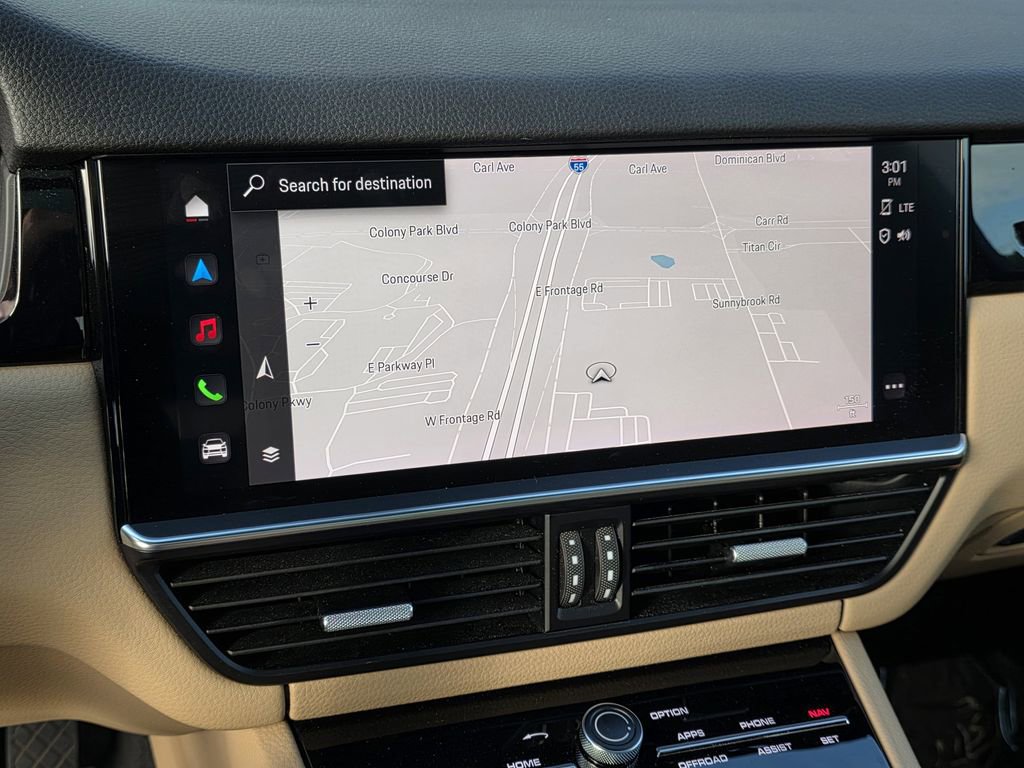 Used 2022 Porsche Cayenne image 18