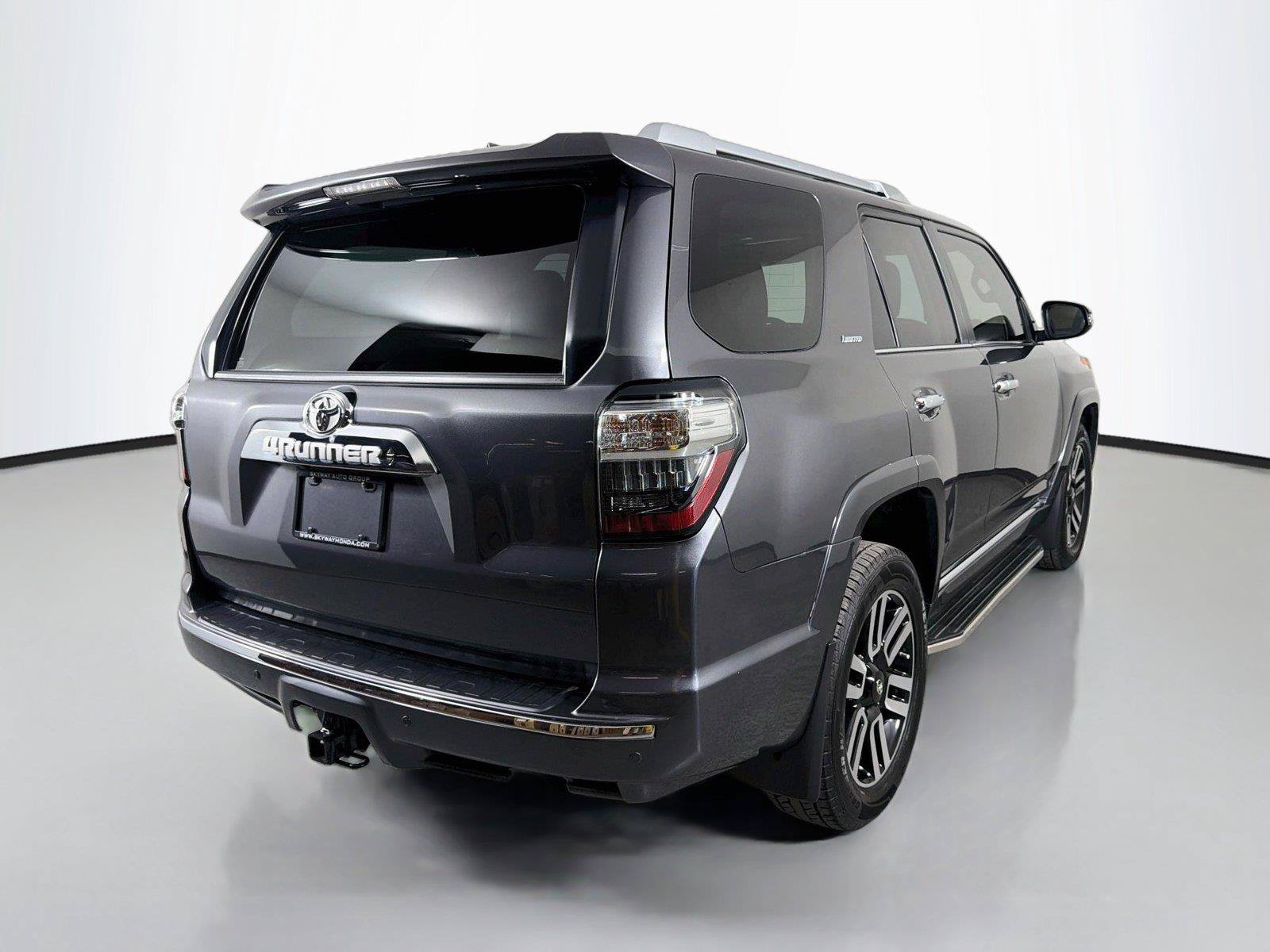 Used 2021 Toyota 4Runner Limited AWD/4WD image 5