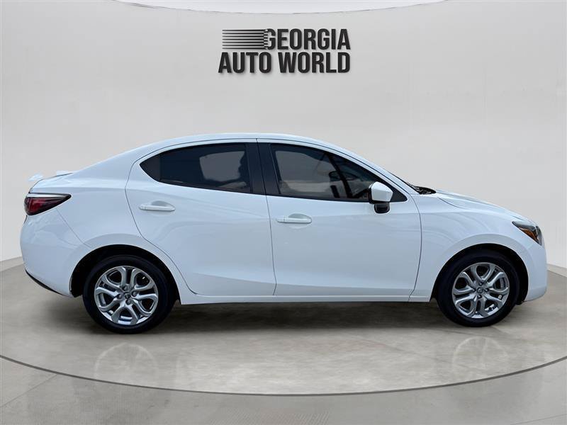 Used 2017 Toyota Yaris iA FWD image 12
