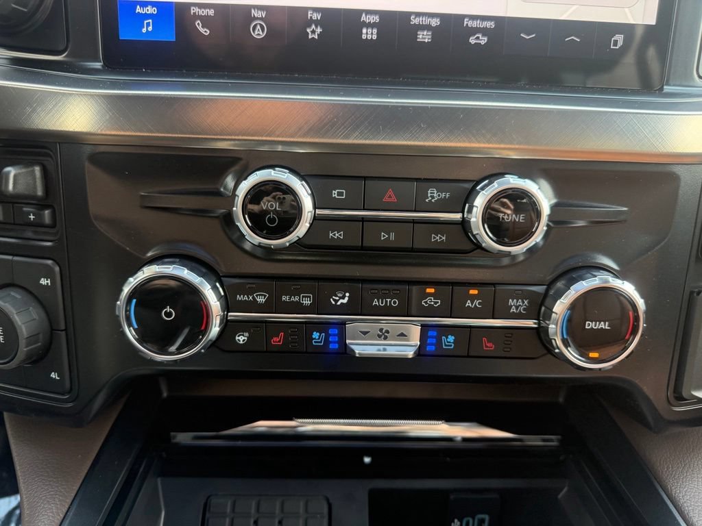 New 2026 Ford F250 King Ranch w/ Chrome Package AWD/4WD image 32