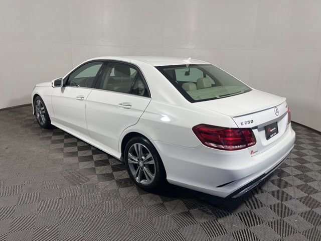 Used 2014 Mercedes-Benz E 250 BlueTEC Sedan image 6