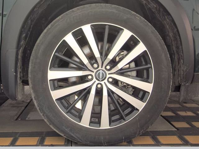 Used 2024 Nissan Pathfinder Platinum w/ Cargo Package AWD/4WD image 11